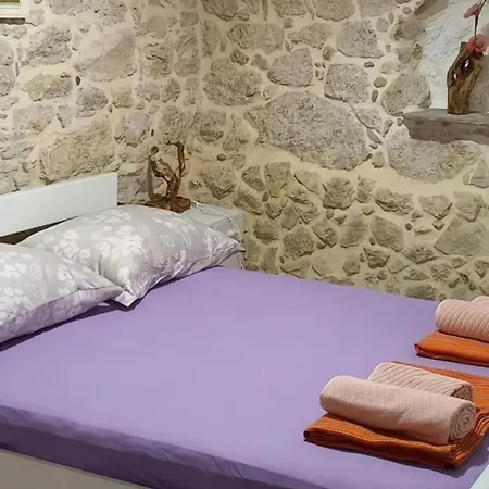Hébergement de vacances Leptir Drniš