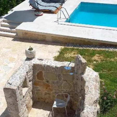 Hébergement de vacances Leptir